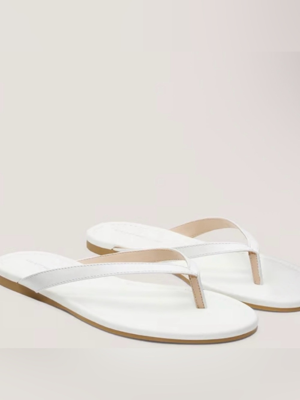 New🤍Stuart Weitzman White Leather Thong Sandals - Picture 2 of 7
